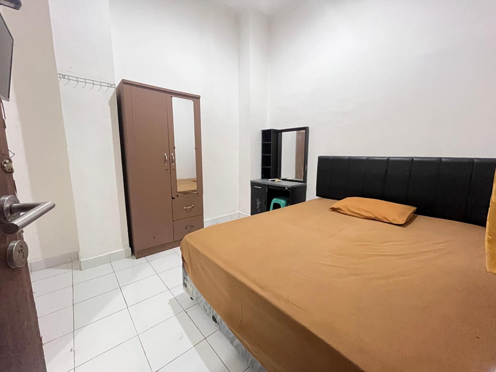 Hostel Sejahtra Rawamangun Jakarta